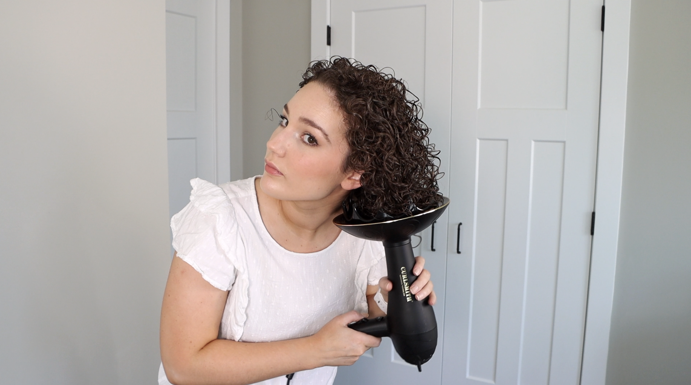 How To Diffuse Curly Hair