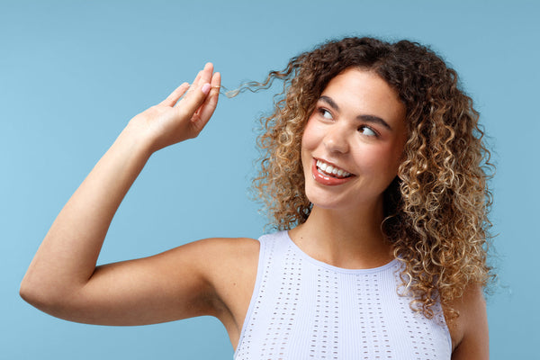 How to Get Bouncy Curls